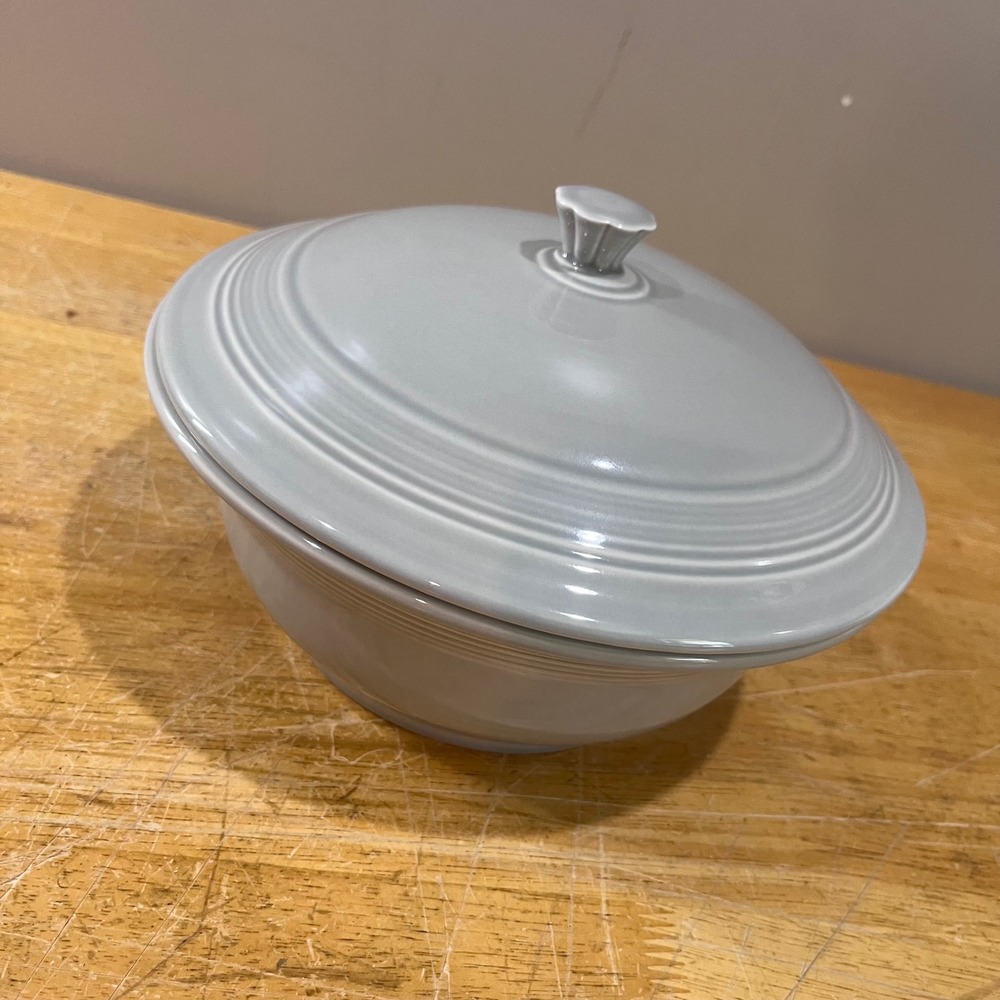 Fiesta Pearl‎ Gray Covered Casserole Dish Round Ceramic Serving Bowl Vtg Style